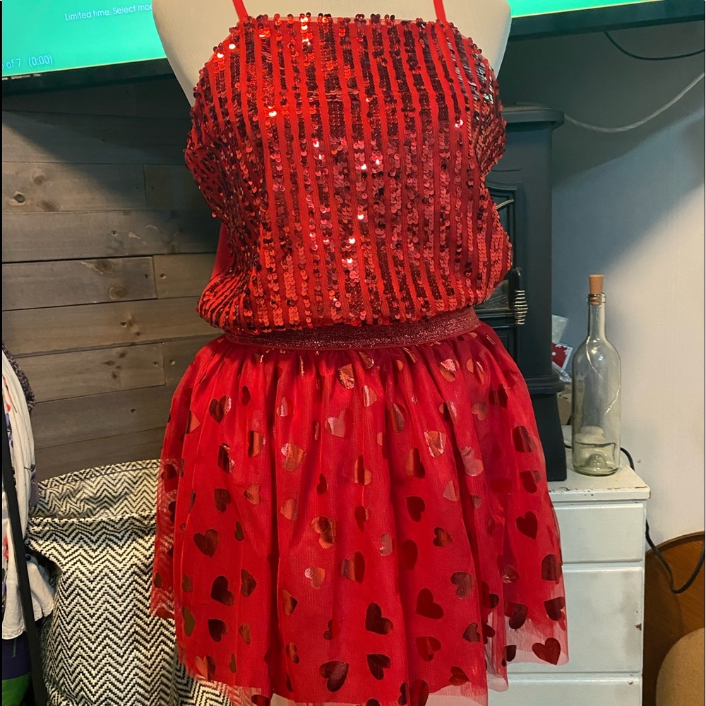 Fun and flirty bubble skirt and glam tank top size Lg and x Lg